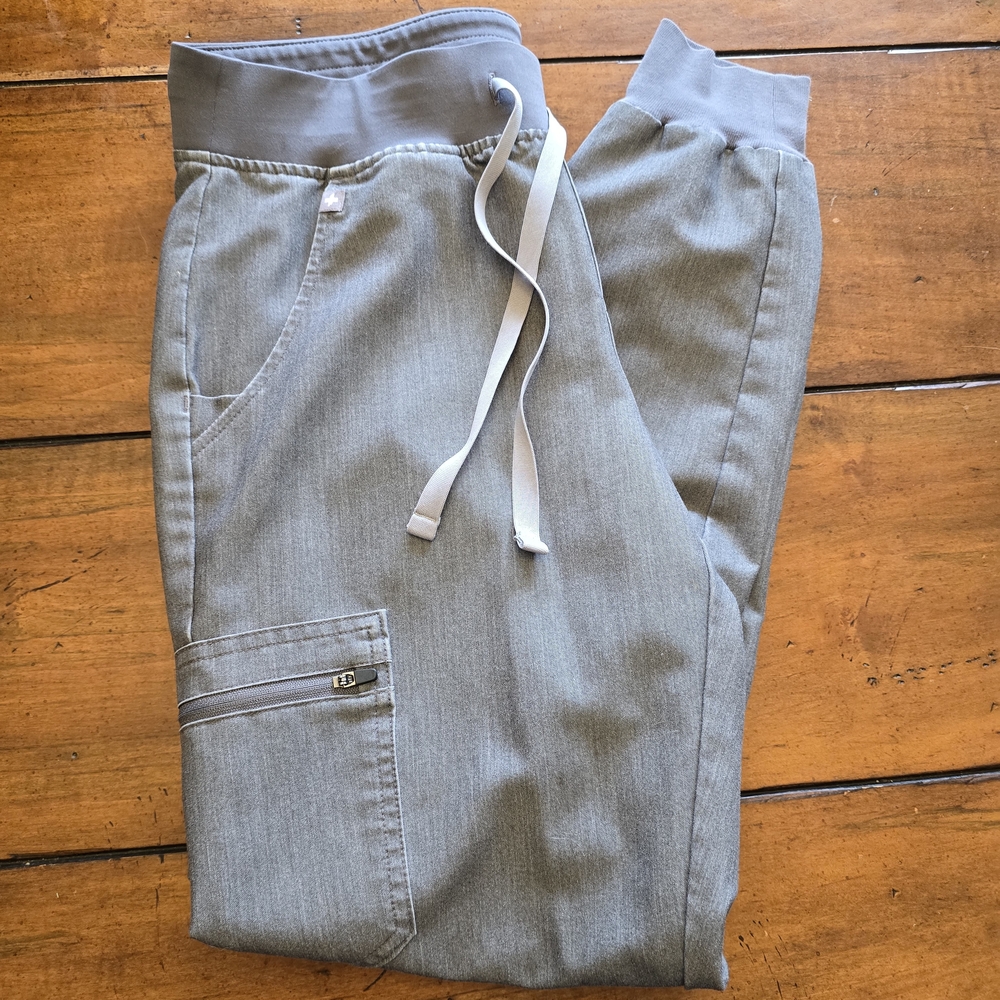 Figs Women's Light Gray Jogger Pants